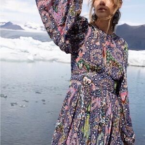 Oliphant Multicolor Paisley Long Sleeve Dress. Super FUN and flirty. Size XS